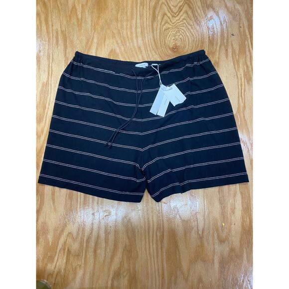 Vince Women's Dbl Chalk Stripe Short large NWT (b49) - Picture 3 of 6